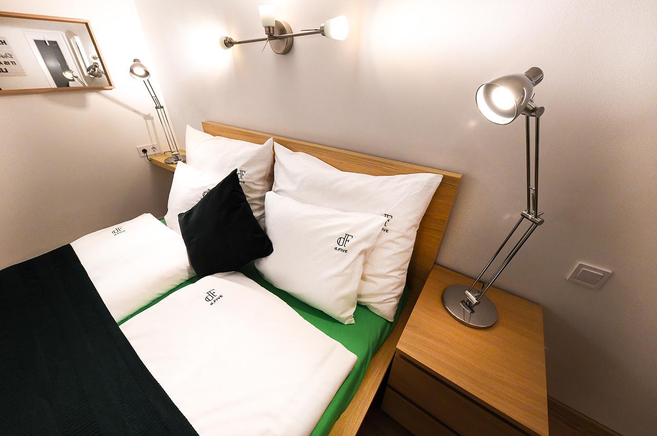 D.Five Downtown Forest Apartment Будапеща Екстериор снимка